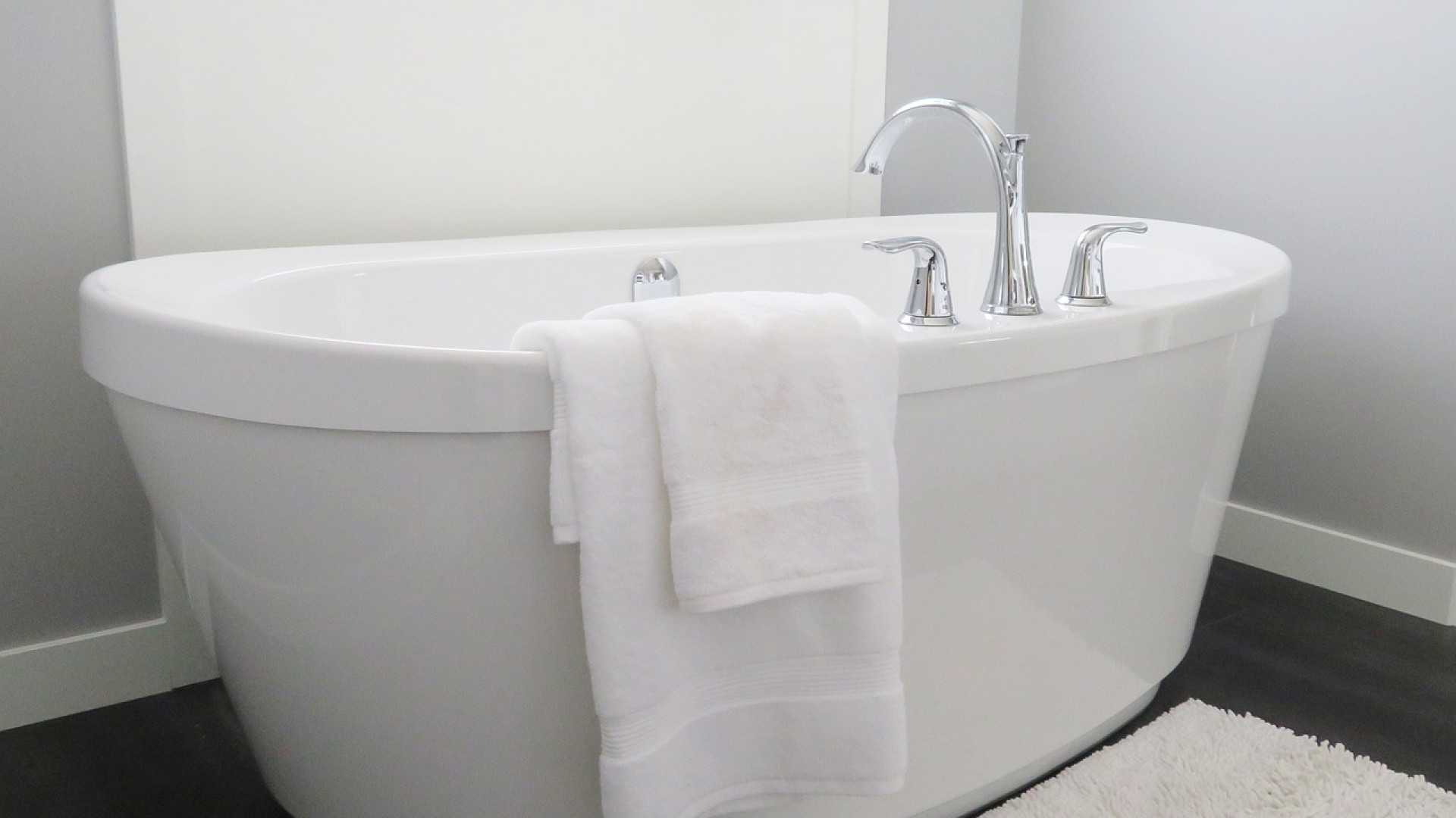 La baignoire ronde, un réel atout design pour votre salle de bain